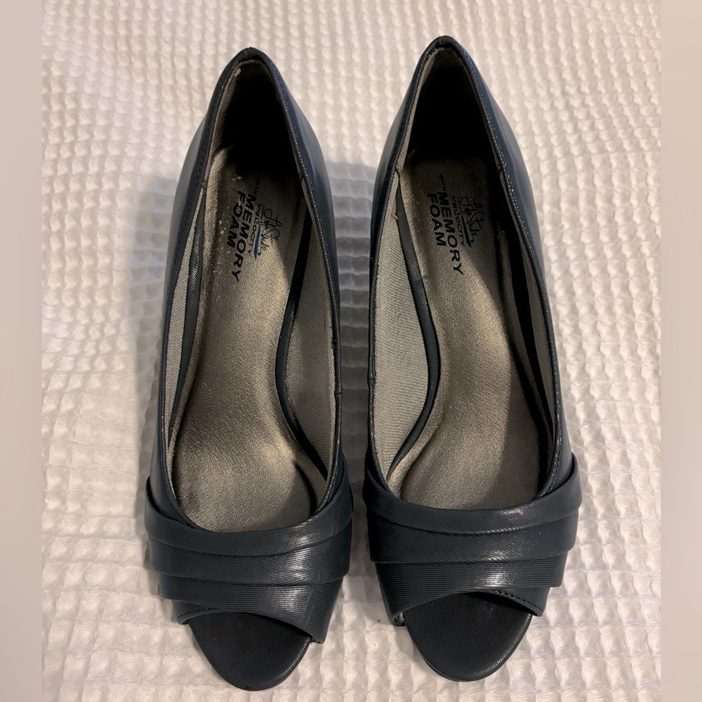 Women’s Life Stride Wedges